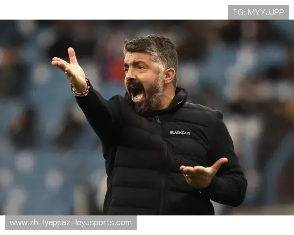 马赛主帅急需引入全新战术理念以突破当前困境提升球队竞争力 马赛主帅急需引入全新战术理念以突破当前困境提升球队竞争力